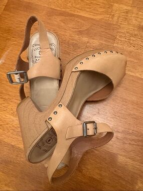 Lucky Brand Blue Jeans America Clog Sandals